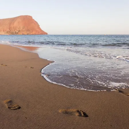 Home2book Bright Penthouse Medano, Terrace & Pool Appartement El Médano