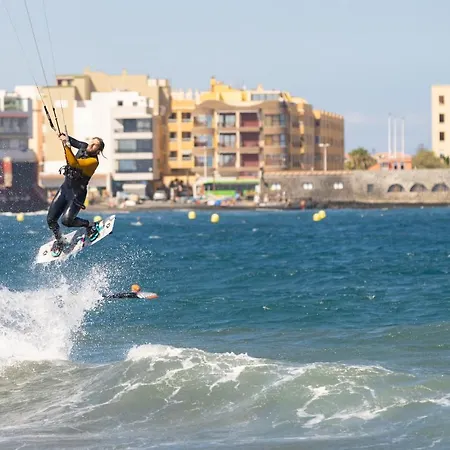 Home2book Bright Penthouse Medano, Terrace & Pool Appartement El Médano