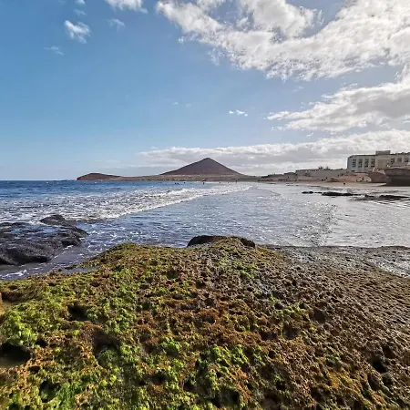 Home2book Bright Penthouse Medano, Terrace & Pool Appartement *