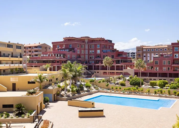 Home2book Bright Penthouse Medano, Terrace & Pool Lägenhet