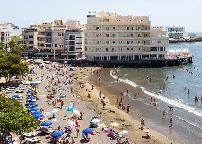 Home2book Bright Penthouse Medano, Terrace & Pool Lägenhet